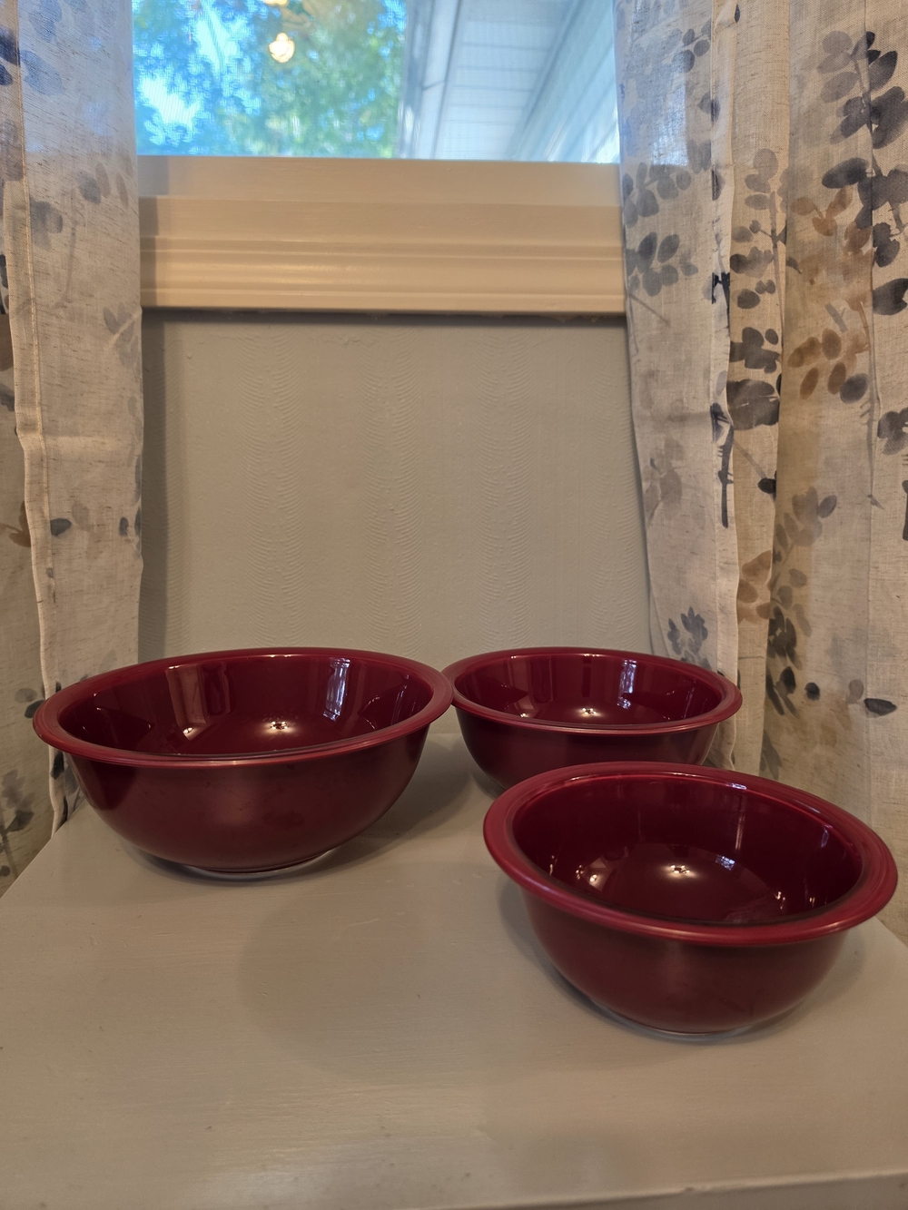 Pyrex Classic Deep Mixing Bowls - Set of 3 (Maroon)